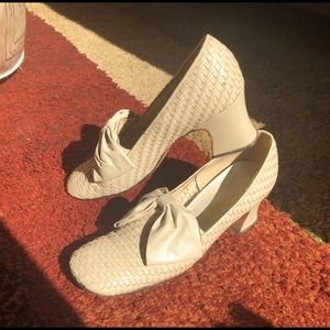 Vintage Philippe Bottier cream heels